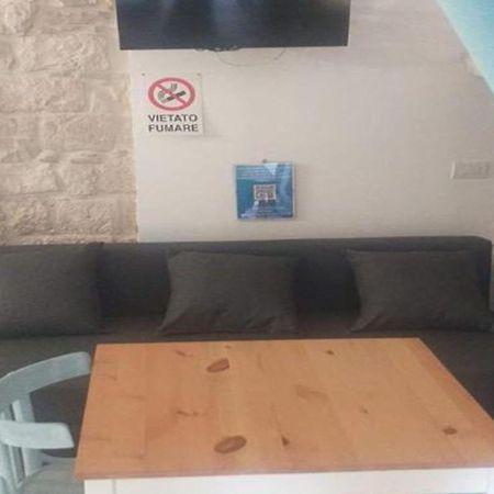ג'ובינאצו Suite Da Nonno Luigi 100 Metri Dal Mare מראה חיצוני תמונה